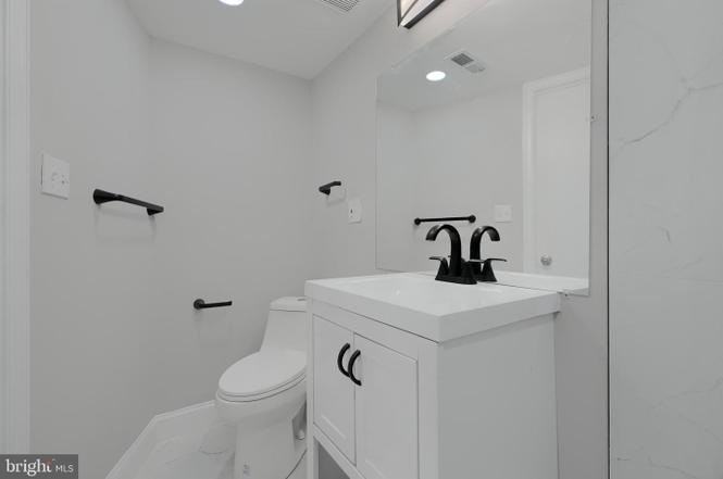 2448 Shirley Ave - Photo 3 of 20