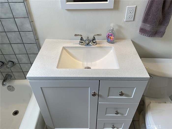 17628 Kornblum Ave - Photo 3 of 18