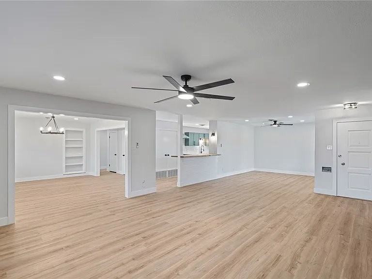 629 Peerman Pl - Photo 4 of 13