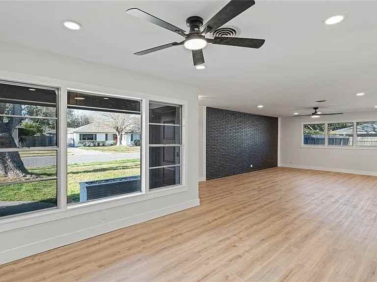 629 Peerman Pl - Photo 6 of 13