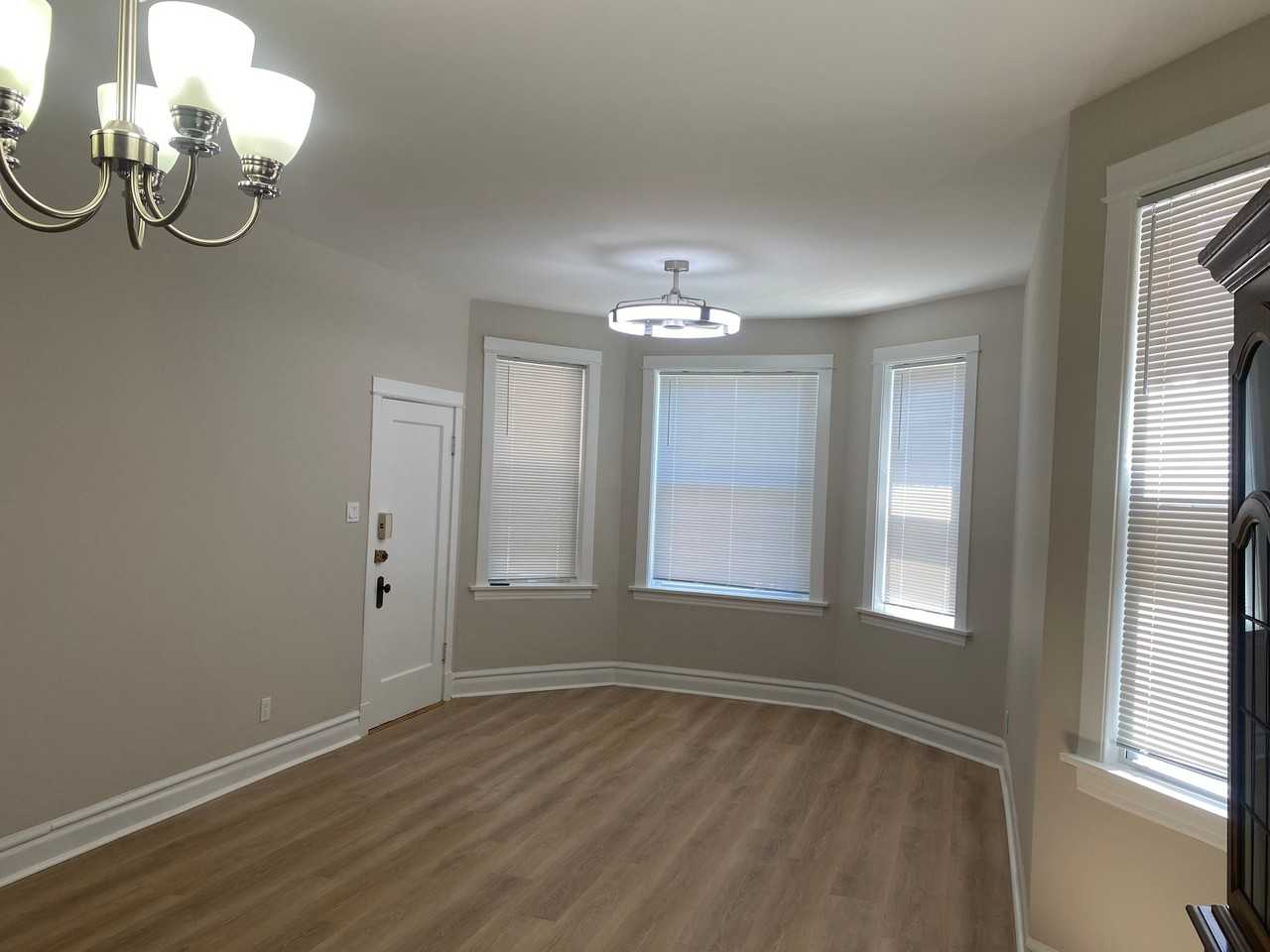 2314 S Austin Blvd - Photo 2 of 17
