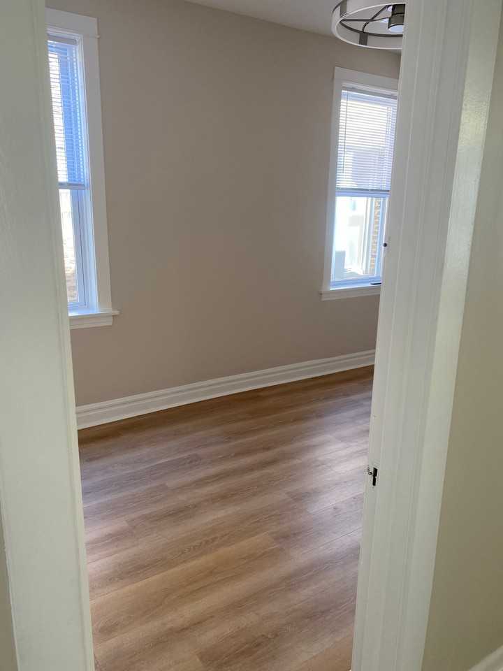 2314 S Austin Blvd - Photo 6 of 17