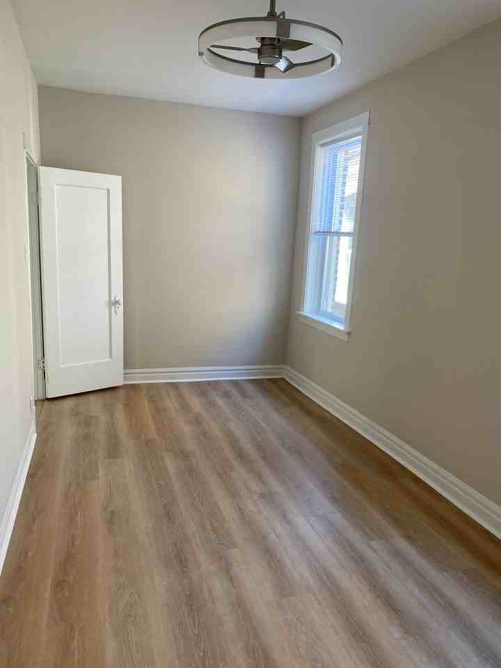 2314 S Austin Blvd - Photo 7 of 17