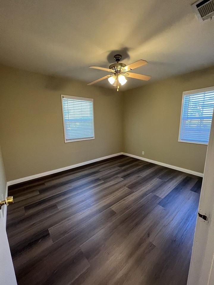 8908 Birchleaf Ave - Photo 3 of 10