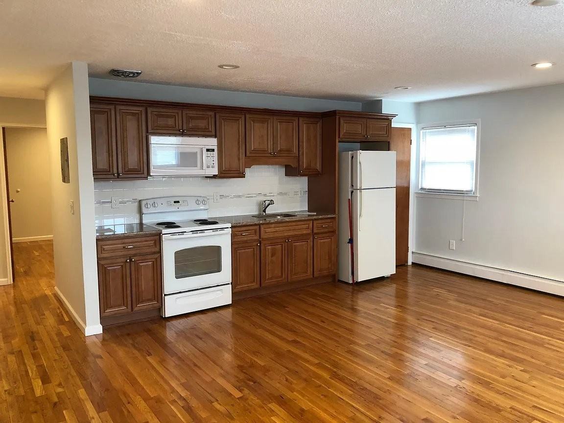 28 W Elizabeth Ave - Photo 6 of 14