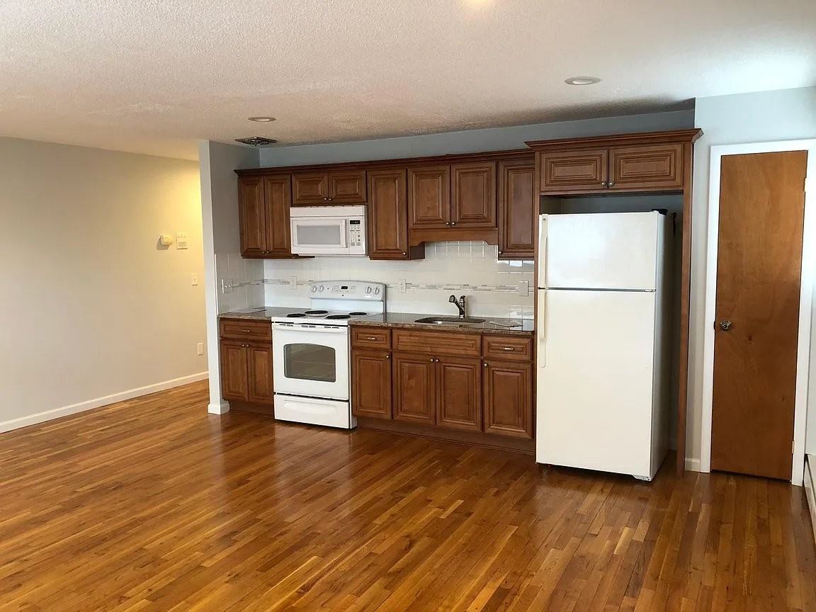 28 W Elizabeth Ave - Photo 7 of 14