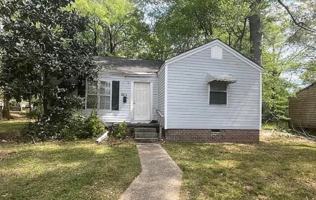 featured image of 3704 Hines Ave