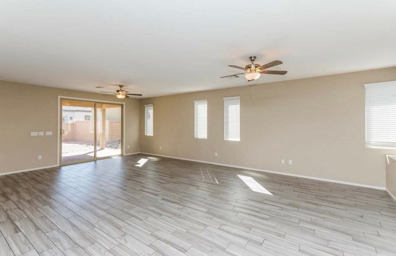 396 Gracious Way - Photo 4 of 15