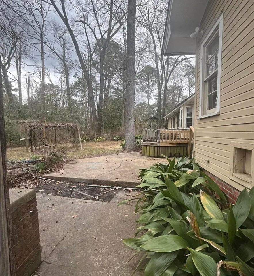 3129 Adrienne Dr - Photo 3 of 14