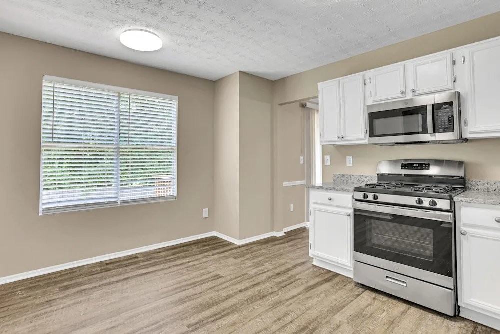 4926 Windsor Downs Ln - Photo 7 of 10