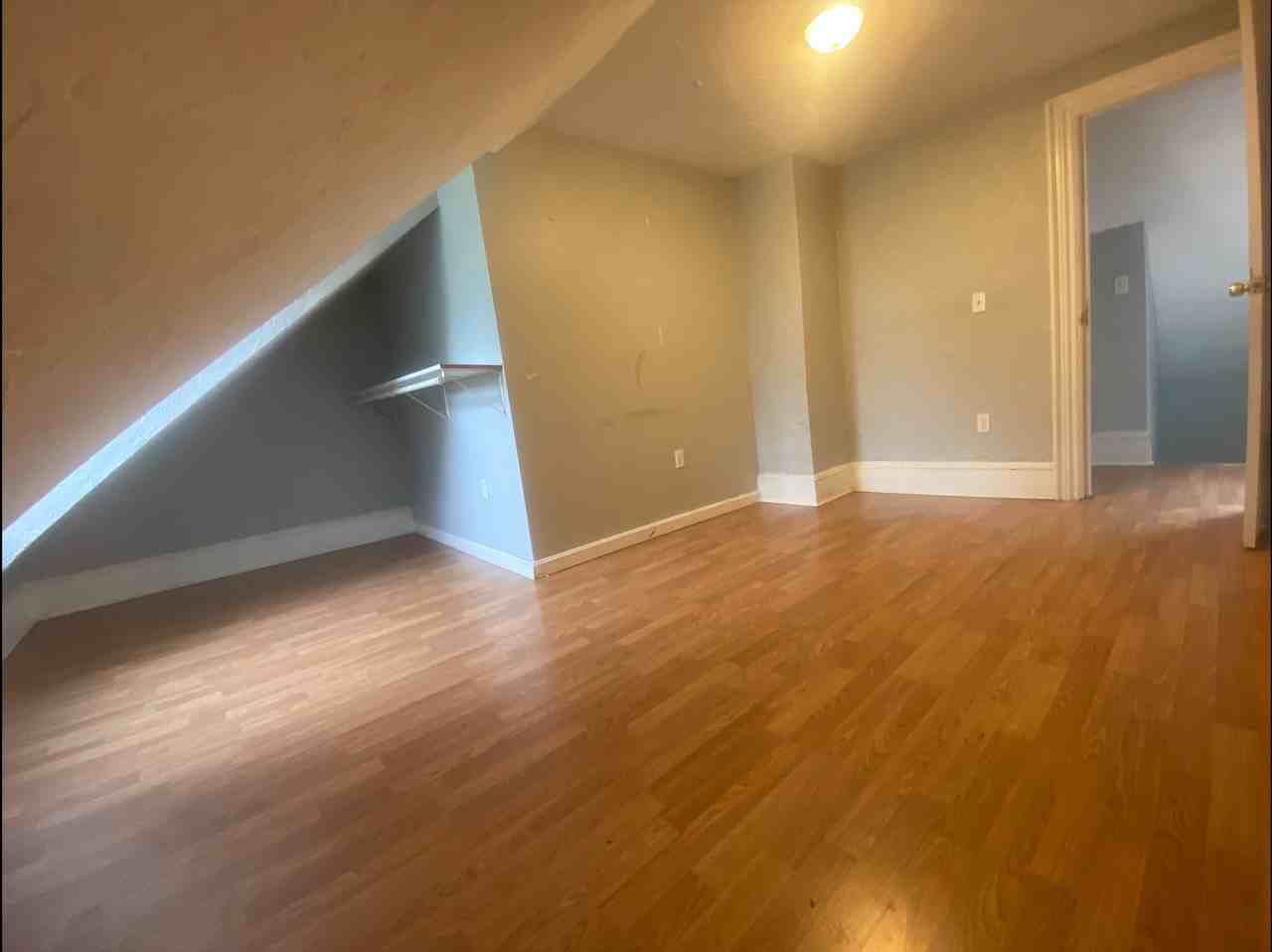 28 Spring St - Photo 2 of 12
