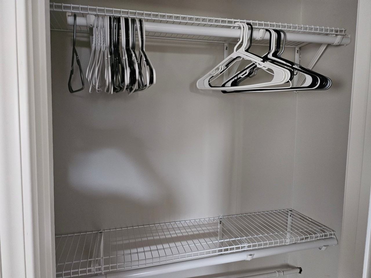 613 Poplar St #B - Photo 4 of 9