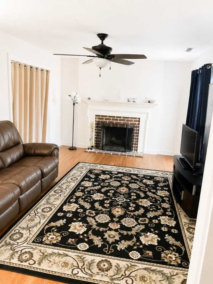 4426 Thorncroft Dr - Photo 2 of 11