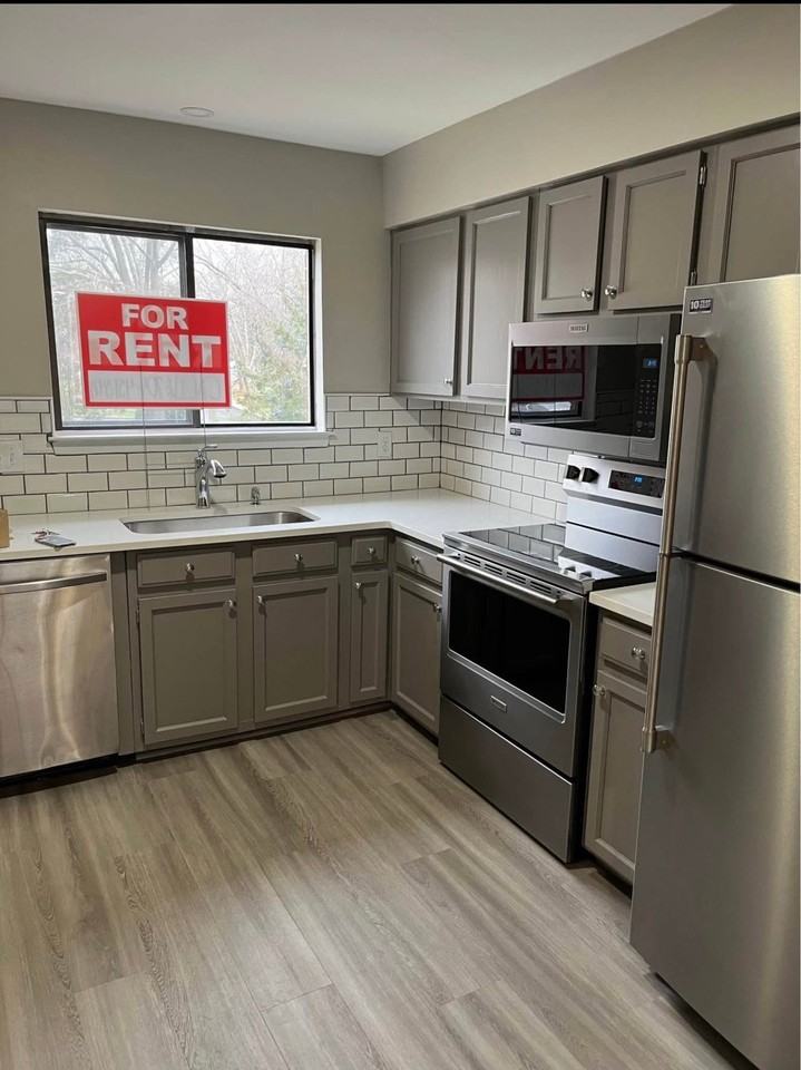 2901 Heathstead Pl #G - Photo 2 of 8
