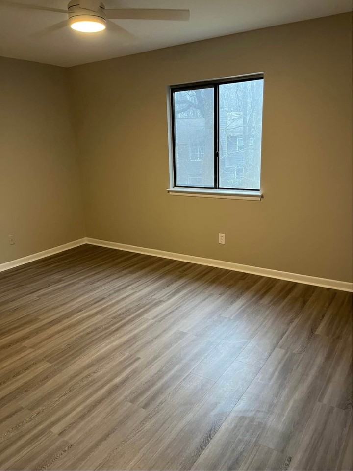 2901 Heathstead Pl #G - Photo 7 of 8