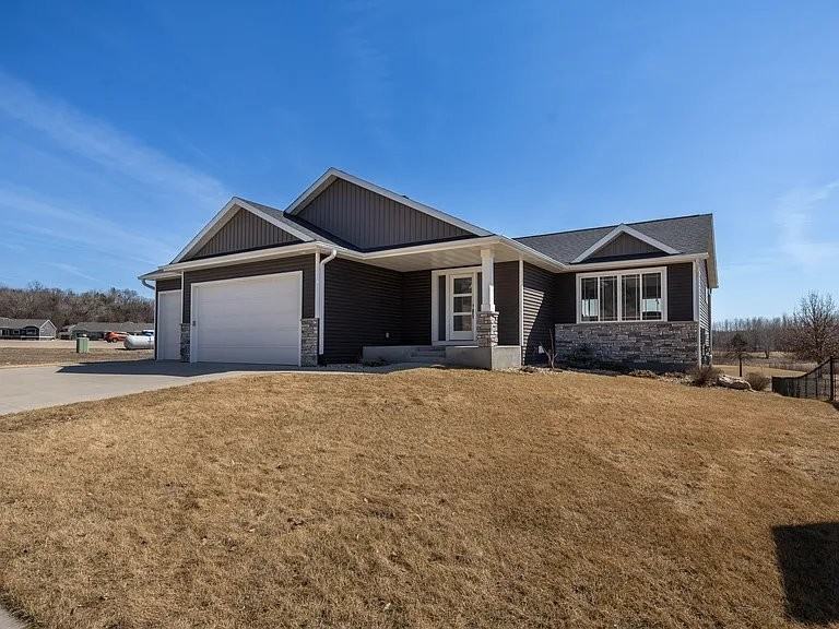 2332 Hadley Hills Dr Ne - Photo 5 of 11