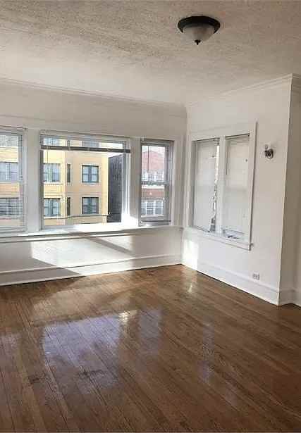 10925 South Vernon Avenue #2 - Photo 4 of 6