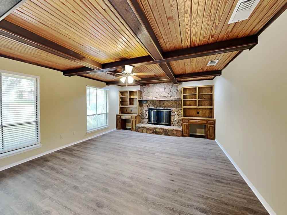 428 Newcastle Dr #NA - Photo 3 of 11