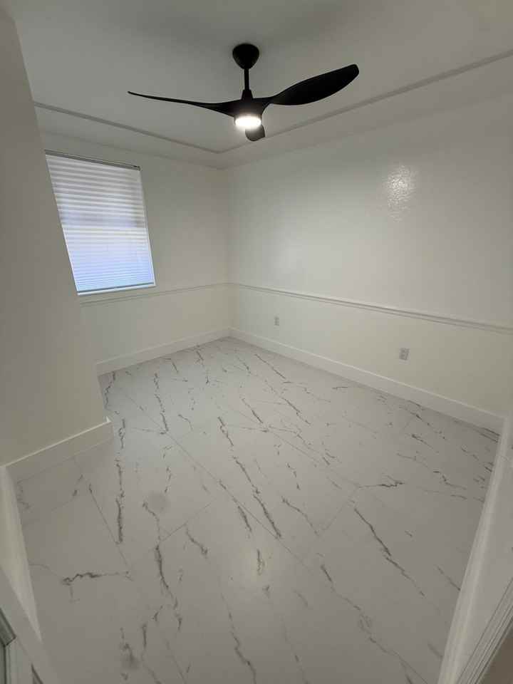 1072 N Alhambra Cir #A - Photo 2 of 10