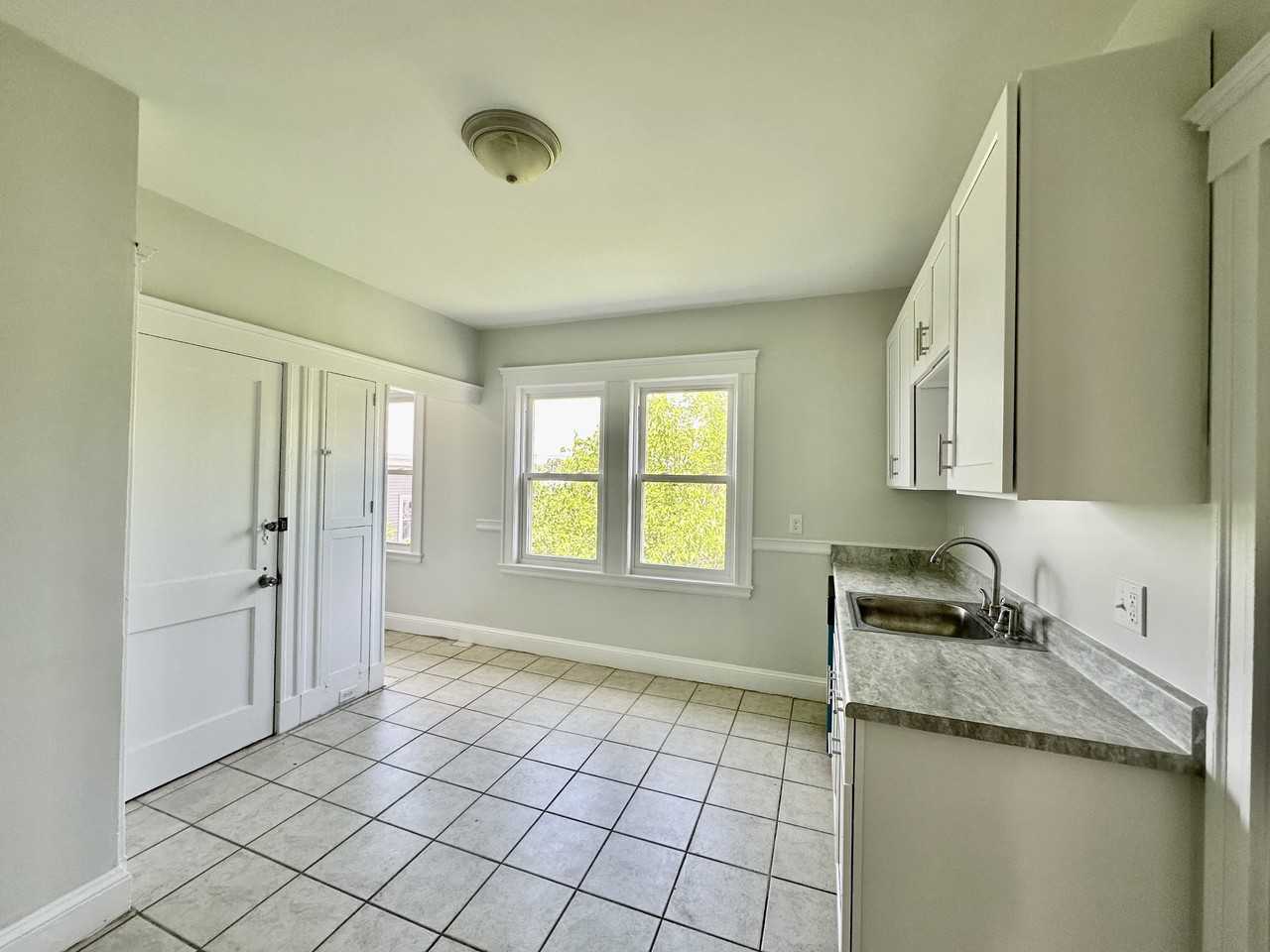 52 Alaric St #3 - Photo 4 of 18