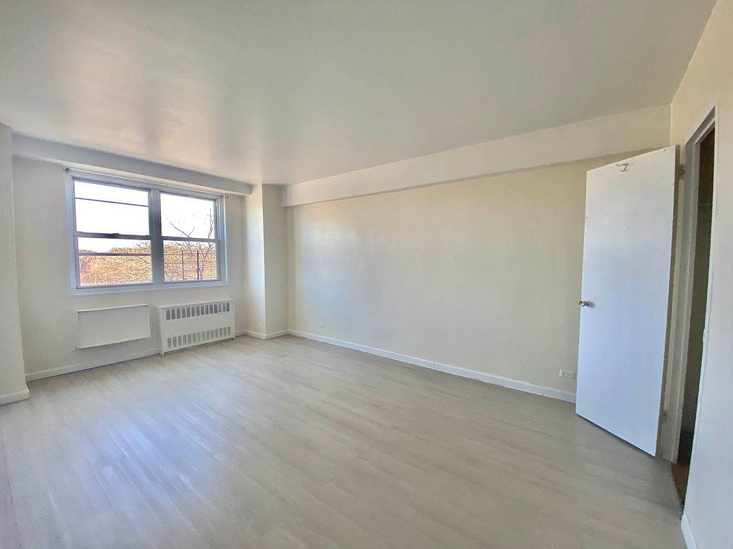 875 Morrison Ave #5F - Photo 2 of 8