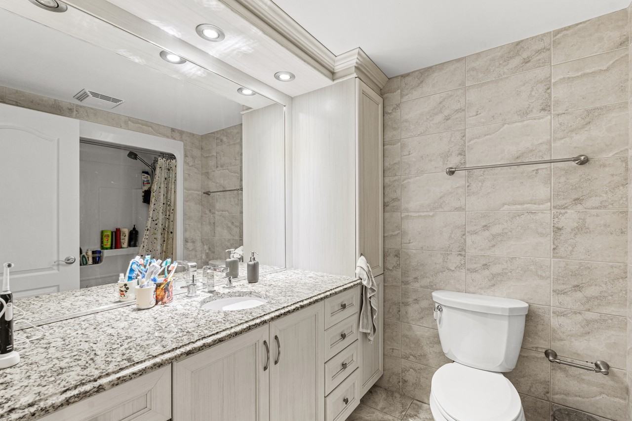 3402 Rue Workman - Photo 5 of 21