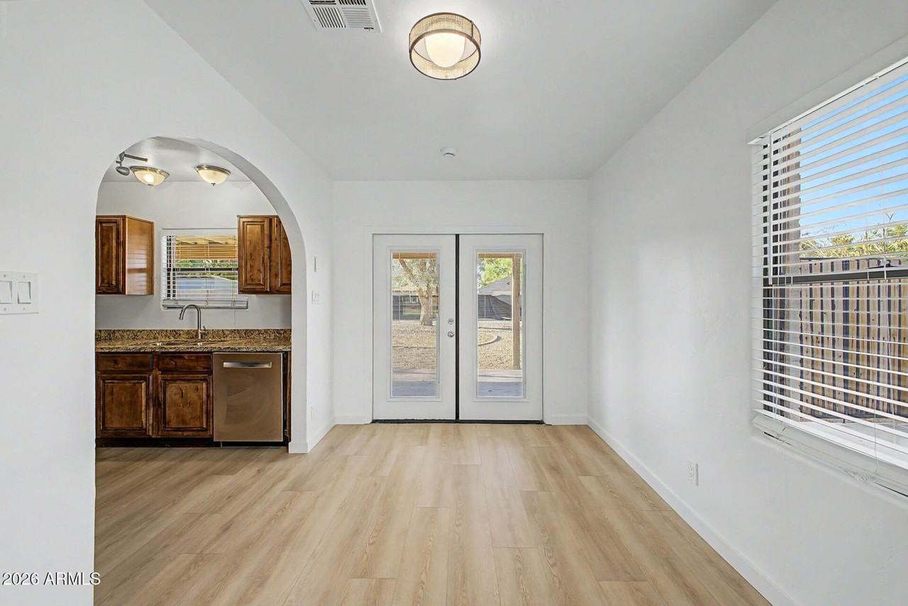 156 W Highland Ave - Photo 3 of 14