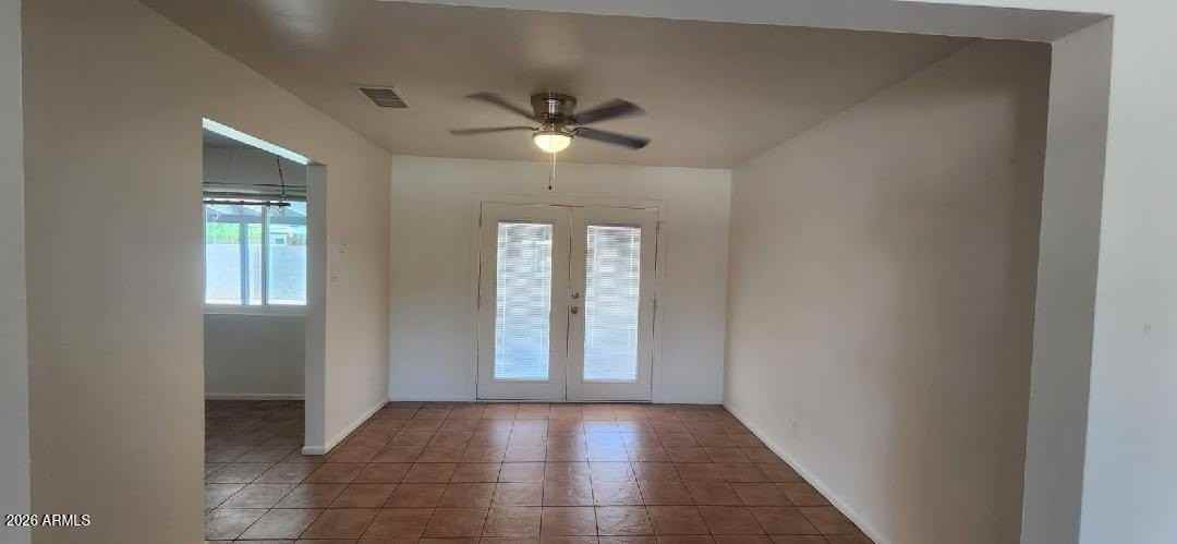 1416 E Orange St - Photo 3 of 13