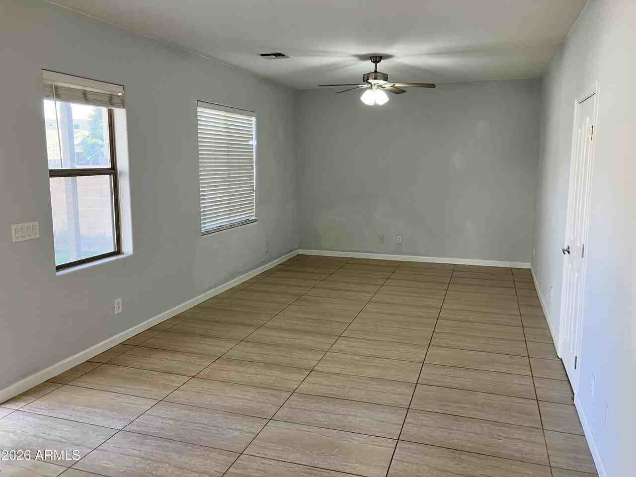 7392 W Tierra Buena Ln - Photo 6 of 19
