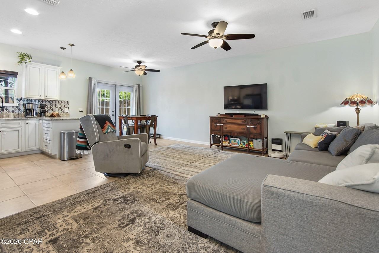 2428 Causeway Manor Ct - Photo 4 of 34