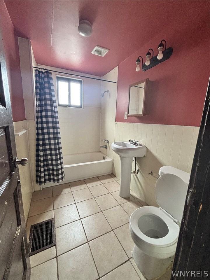 408 Koons Ave - Photo 3 of 8