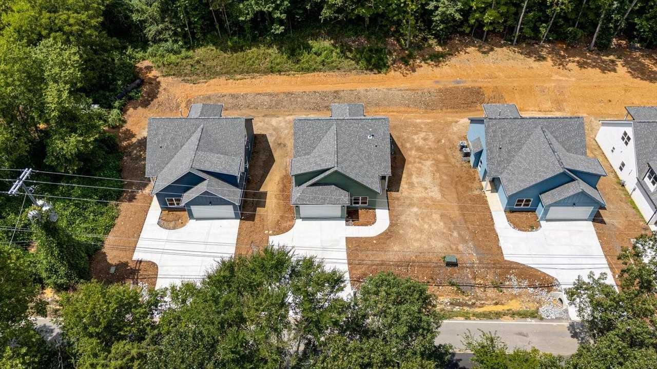 4805 Green Shanty Rd - Photo 4 of 32
