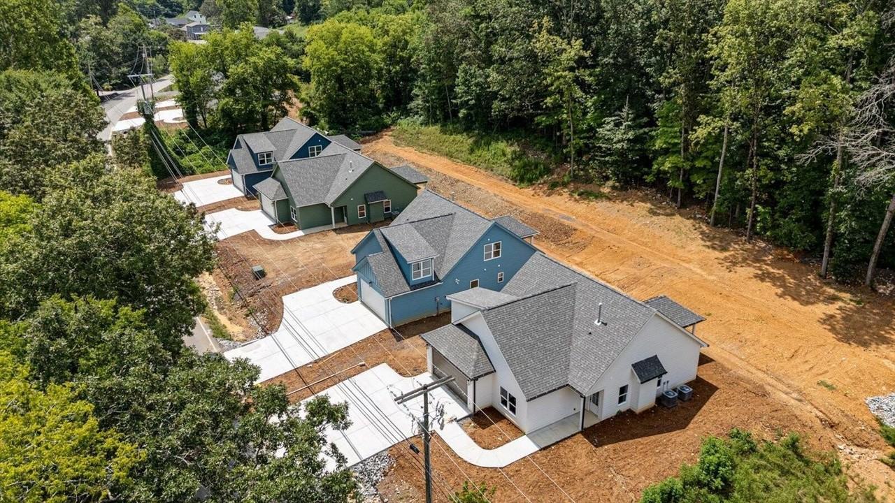 4805 Green Shanty Rd - Photo 5 of 32
