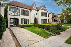 featured image of 407 N Orange Dr