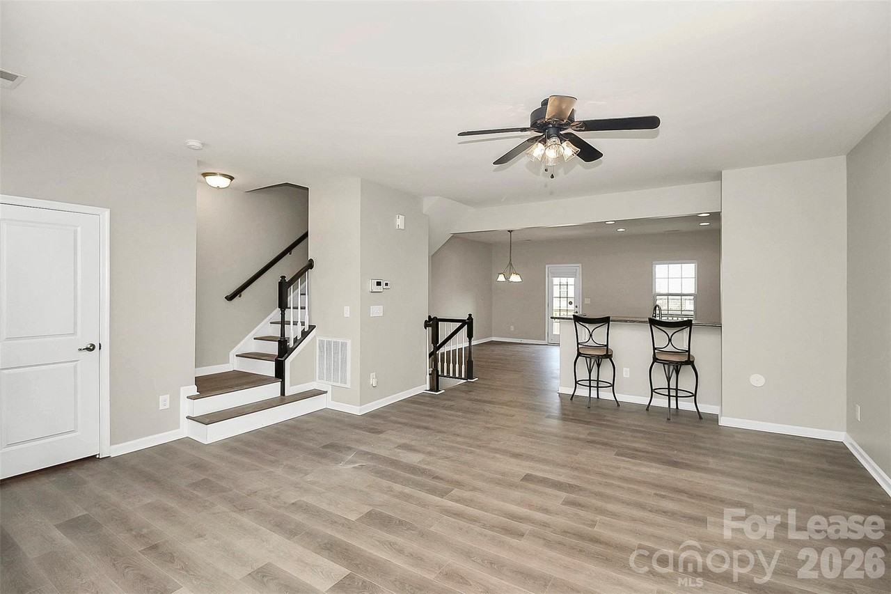 2128 Arbor Loop Dr - Photo 3 of 35