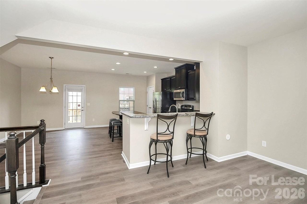 2128 Arbor Loop Dr - Photo 4 of 35