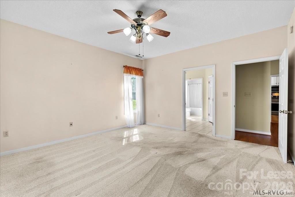 246 Beaver Creek Dr - Photo 4 of 12
