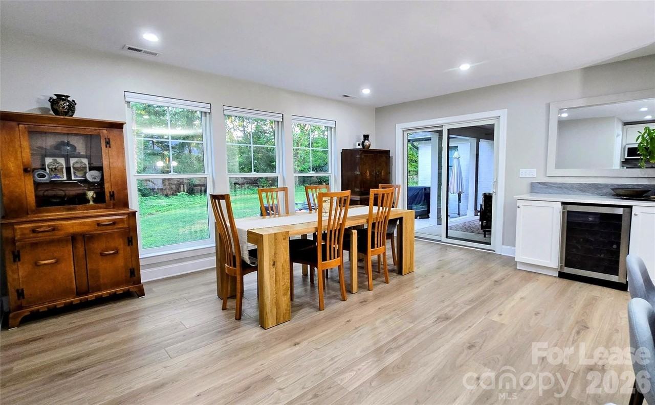 152 Vernon Dr - Photo 7 of 18
