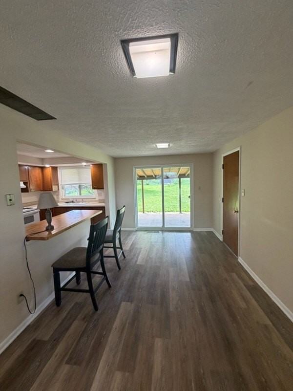 1389 Mapleridge Dr - Photo 5 of 17