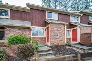 featured image of 37 Country Place Ct