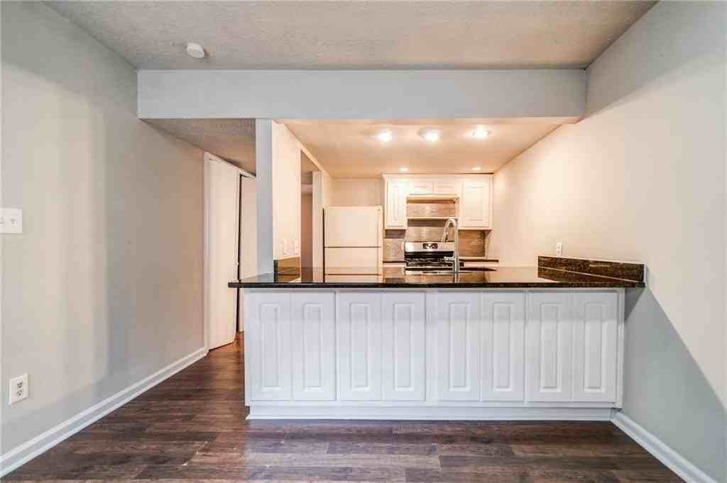 37 Country Place Ct - Photo 7 of 28