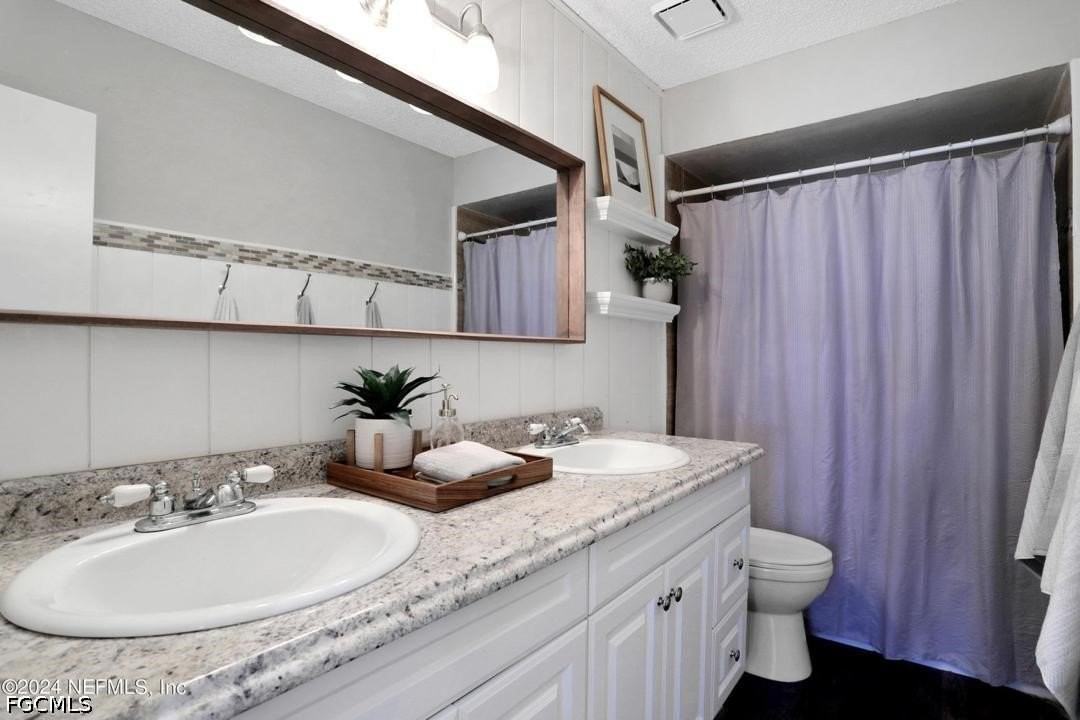 2743 Moorsfield Ln - Photo 5 of 10