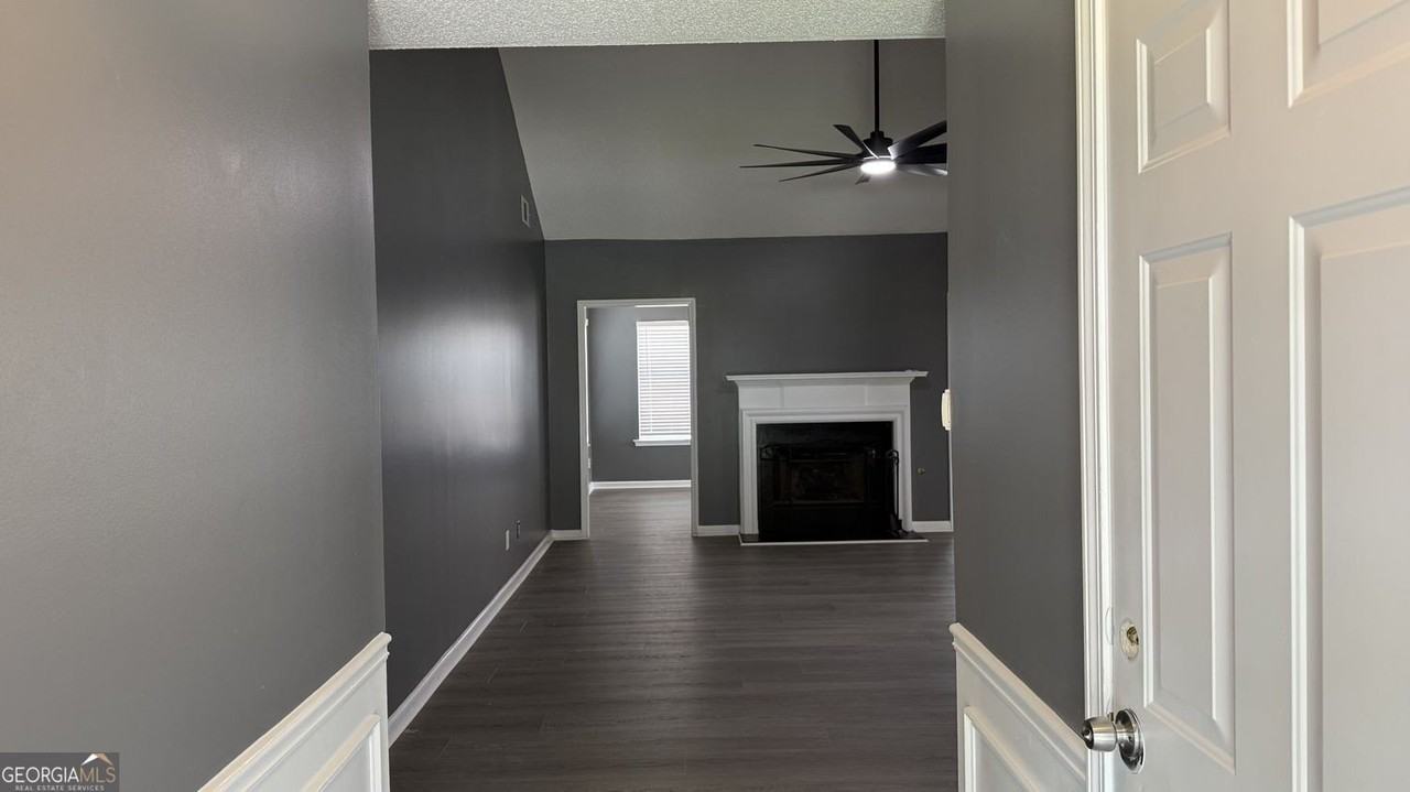 12012 Red Ivy Ln - Photo 2 of 17