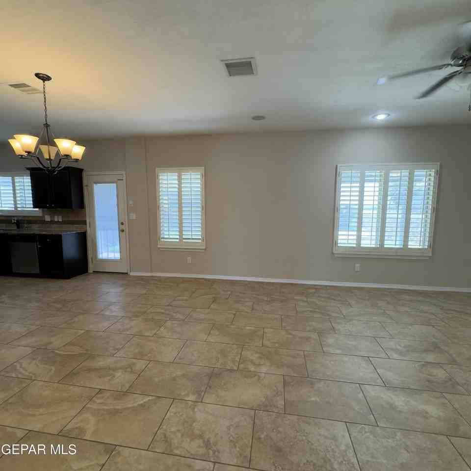 7665 Mundy Creek Dr - Photo 7 of 50