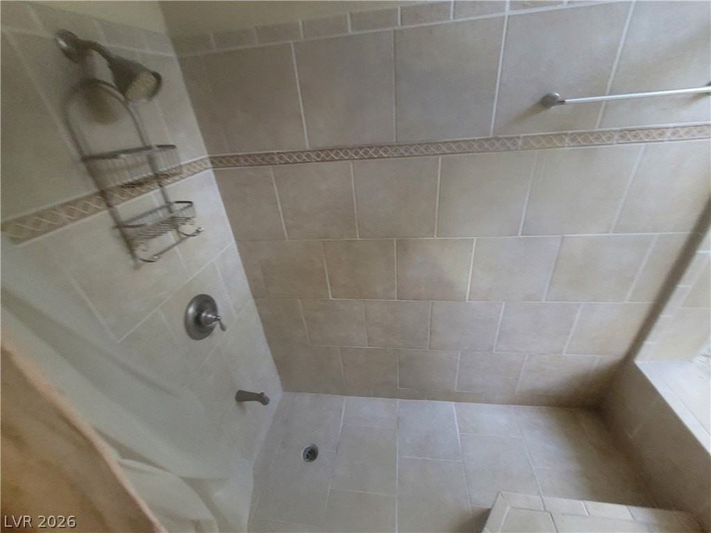 3833 S Eastern Ave - Photo 6 of 25