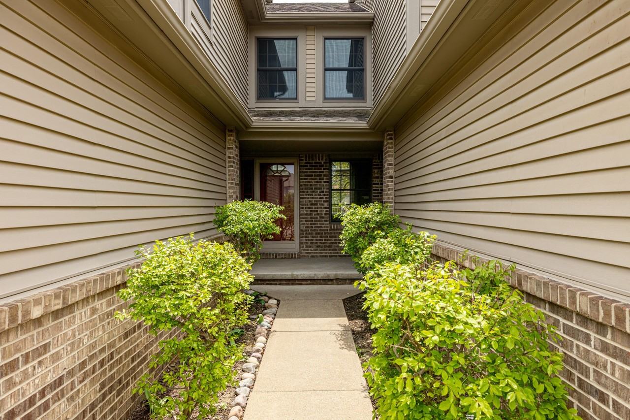 45085 Horseshoe Cir #31 - Photo 3 of 35