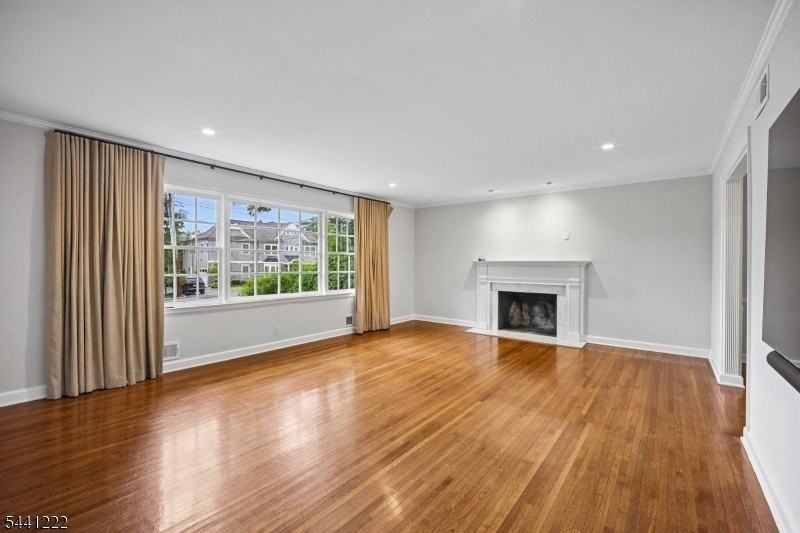 11 Wordsworth Rd - Photo 2 of 44