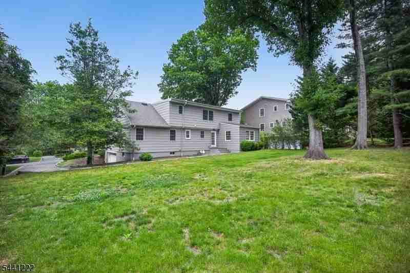 11 Wordsworth Rd - Photo 7 of 44