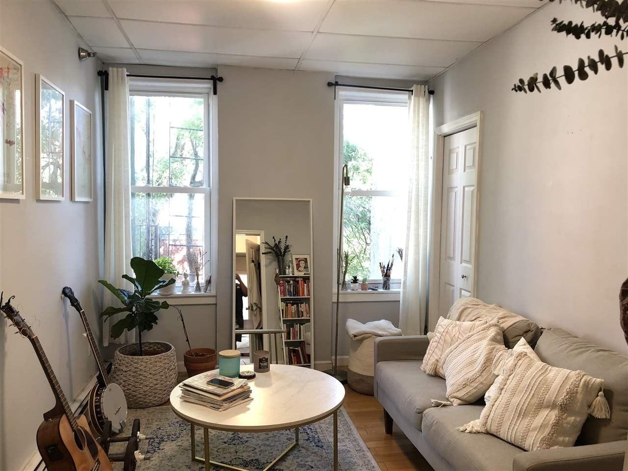 466 Monmouth St #2R - Photo 3 of 14