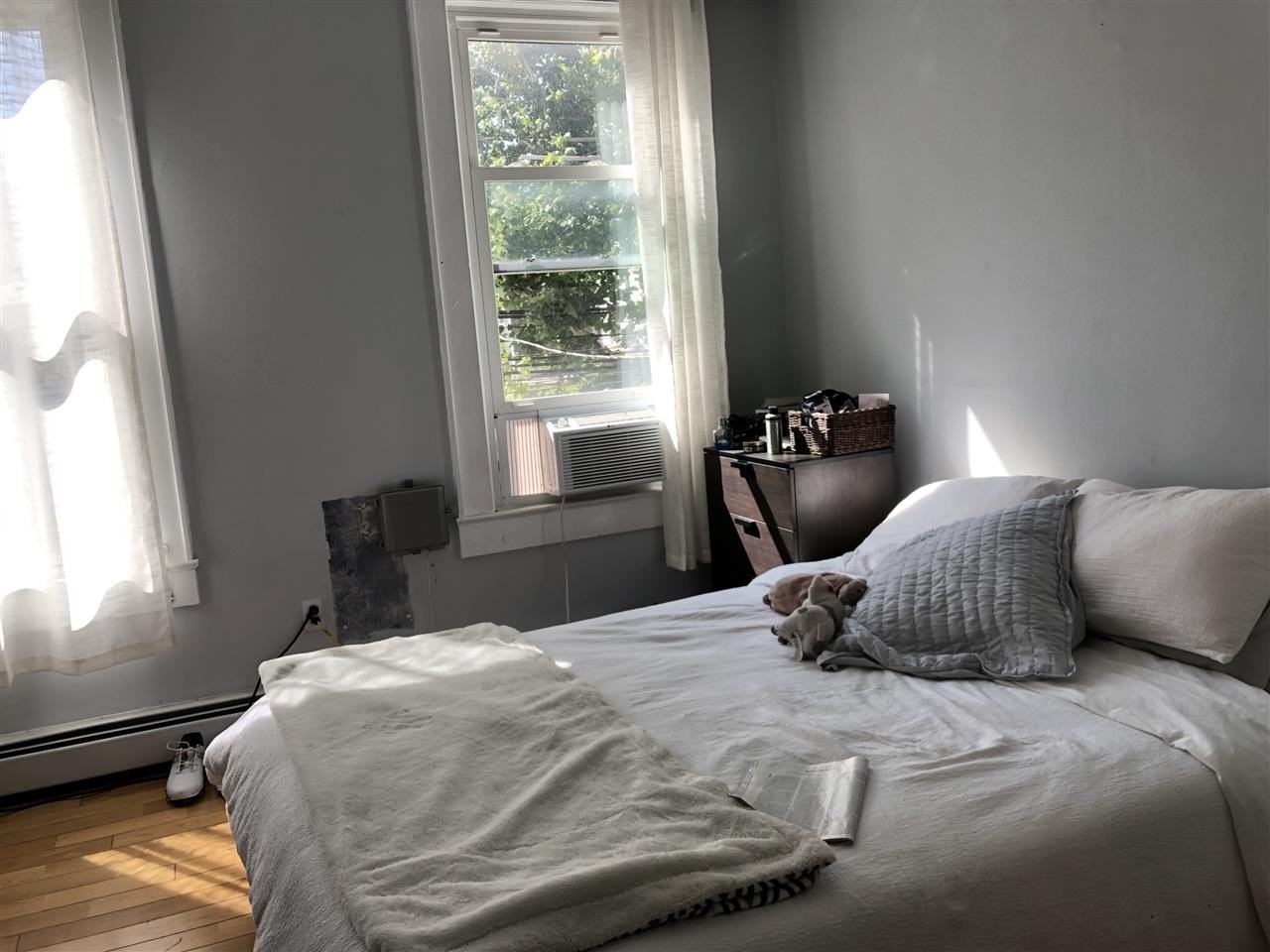 466 Monmouth St #2R - Photo 6 of 14